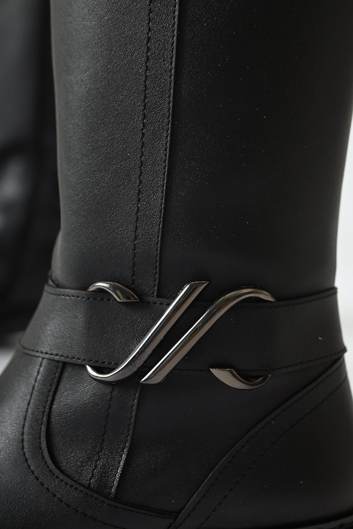 Birgita Black Zip-Up Boots with Buckle Detail
