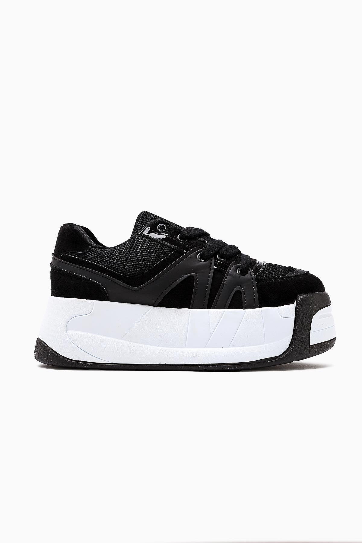 Alvi – Black Leather-Look-Detail Sneaker (Women)