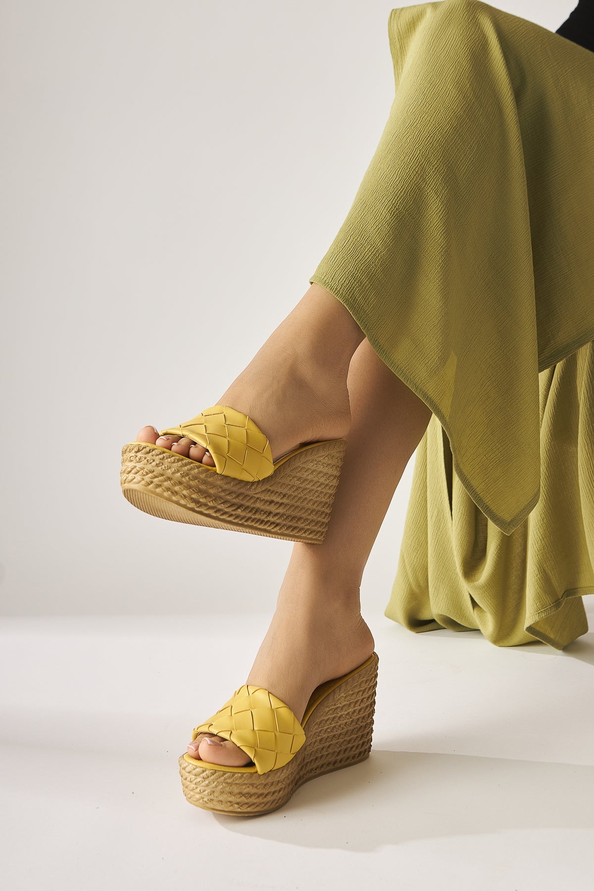 Zoie Lemon Woven Strap Platform Heel Slippers