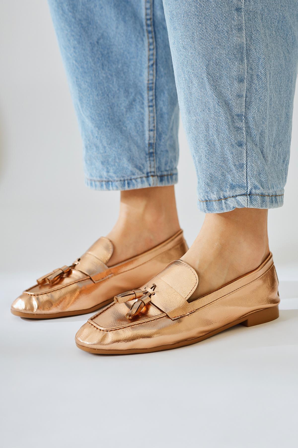 Gussie Bronze Crinkled Patent Leather Tassel Detailed Casual Shoes