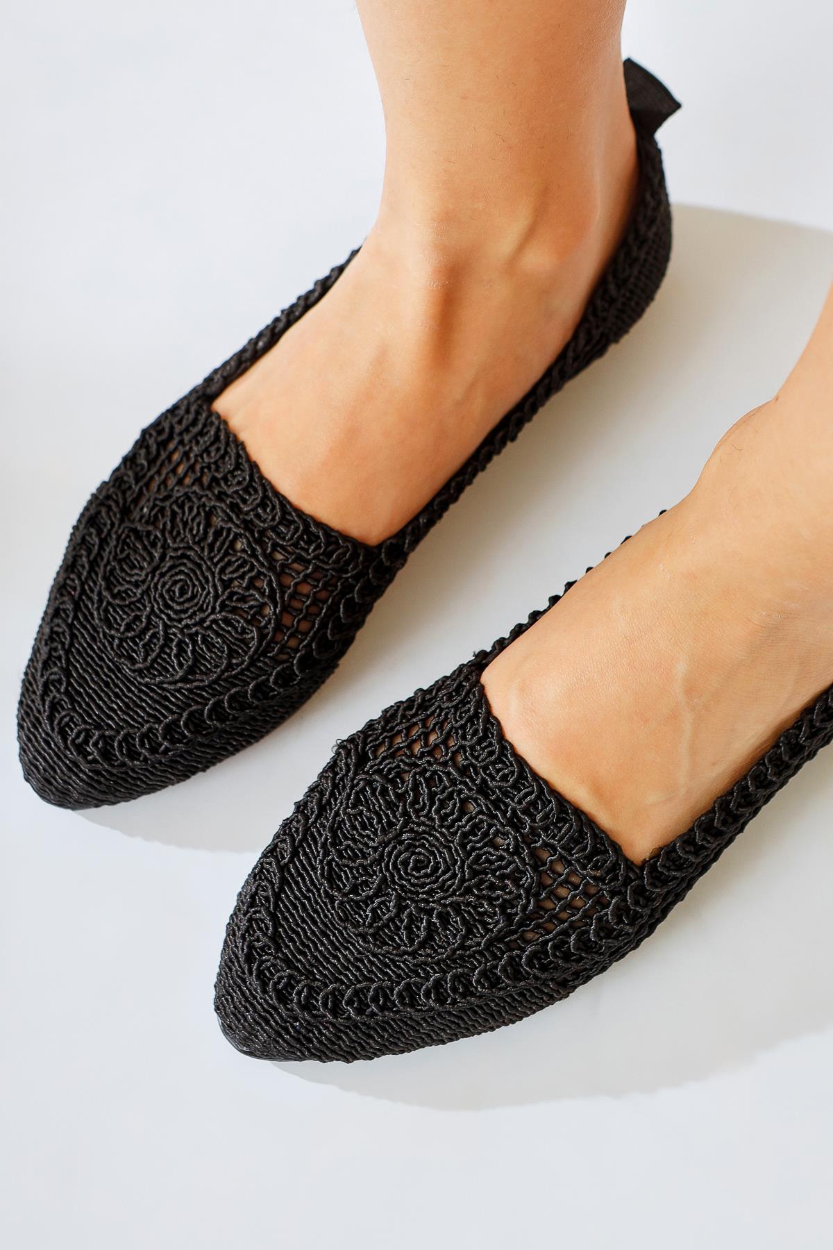 Joka Black Knitted Ballet Flats