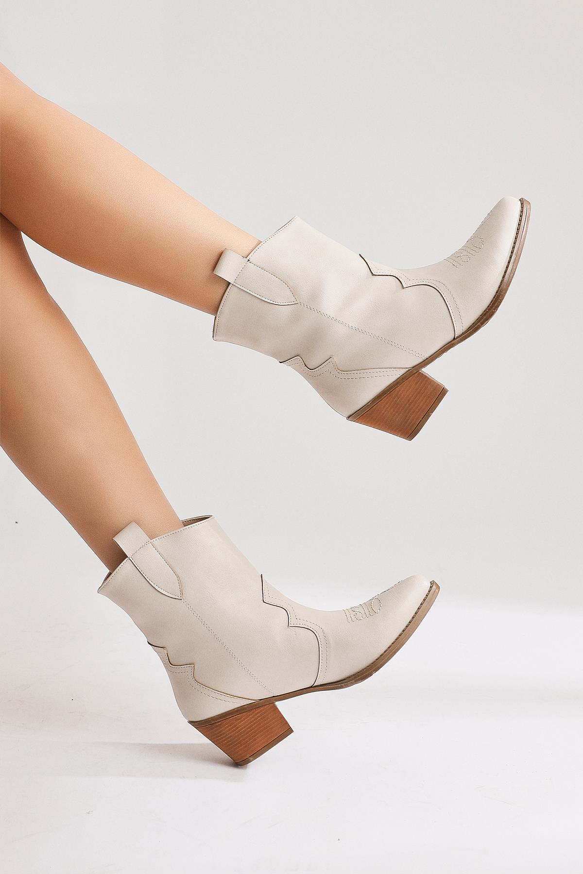 Joo – Beige Pointed-Toe Embroidered Western Boot (Women)