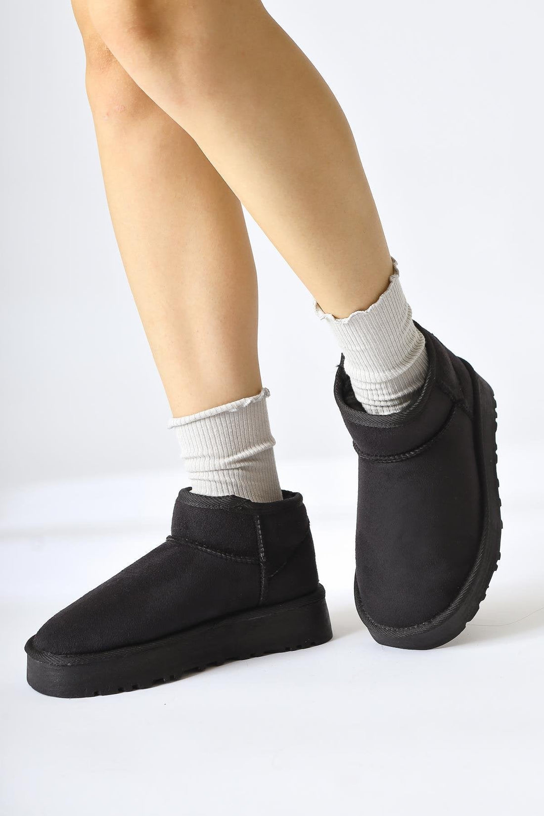 Lilly-Anne – Black Suede Fur-Lined Short Boot (Women)