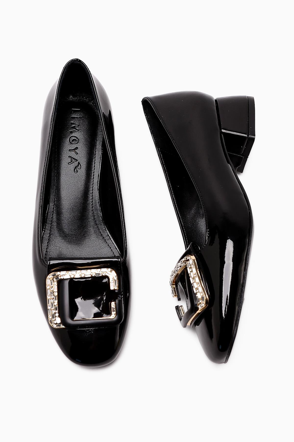 Roza – Black Patent Stone-Embellished Low-Heeled Shoe (Women)