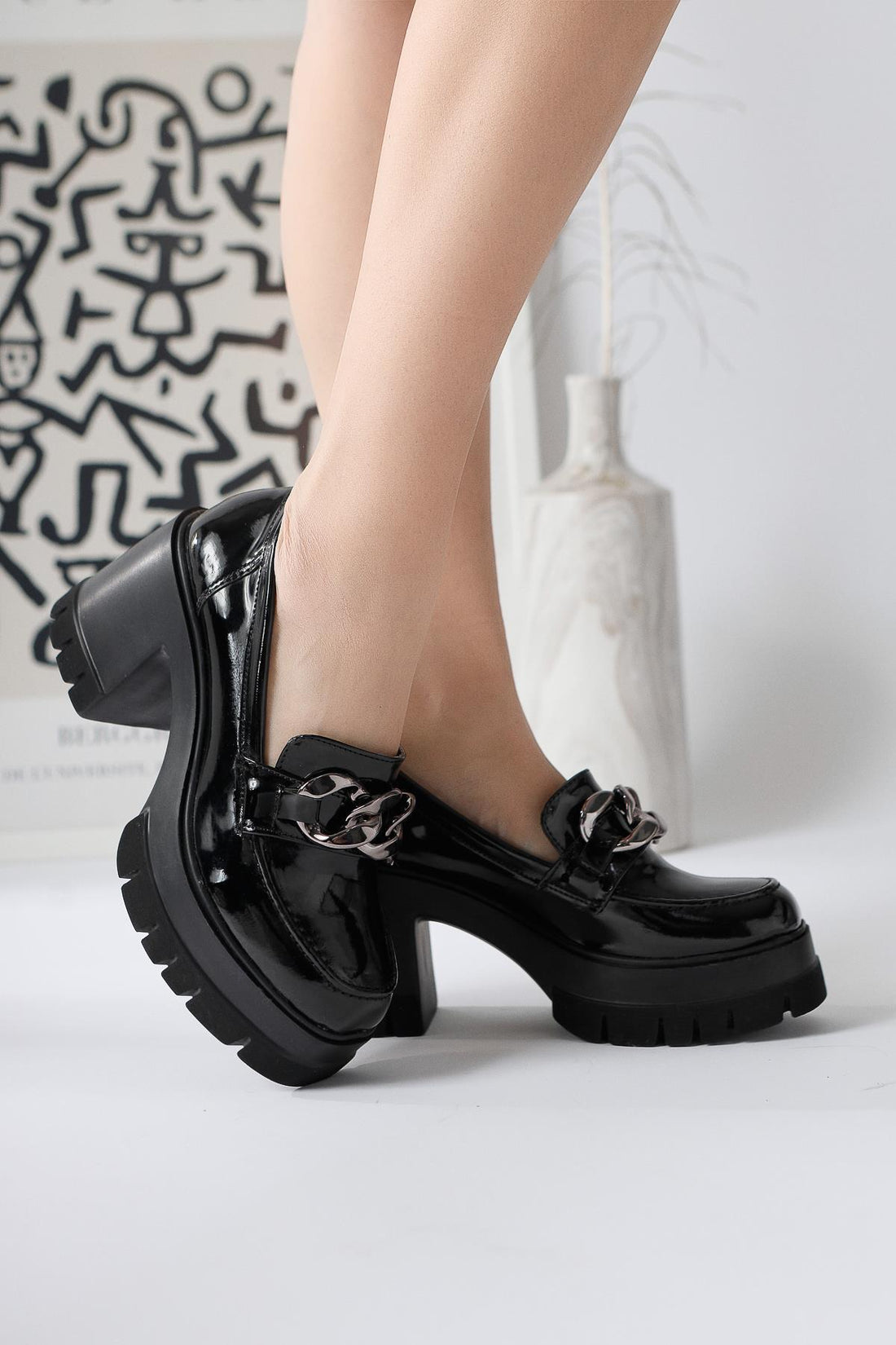 Chanpen – Black Buckle-Detail Platform Casual Shoe (Women)