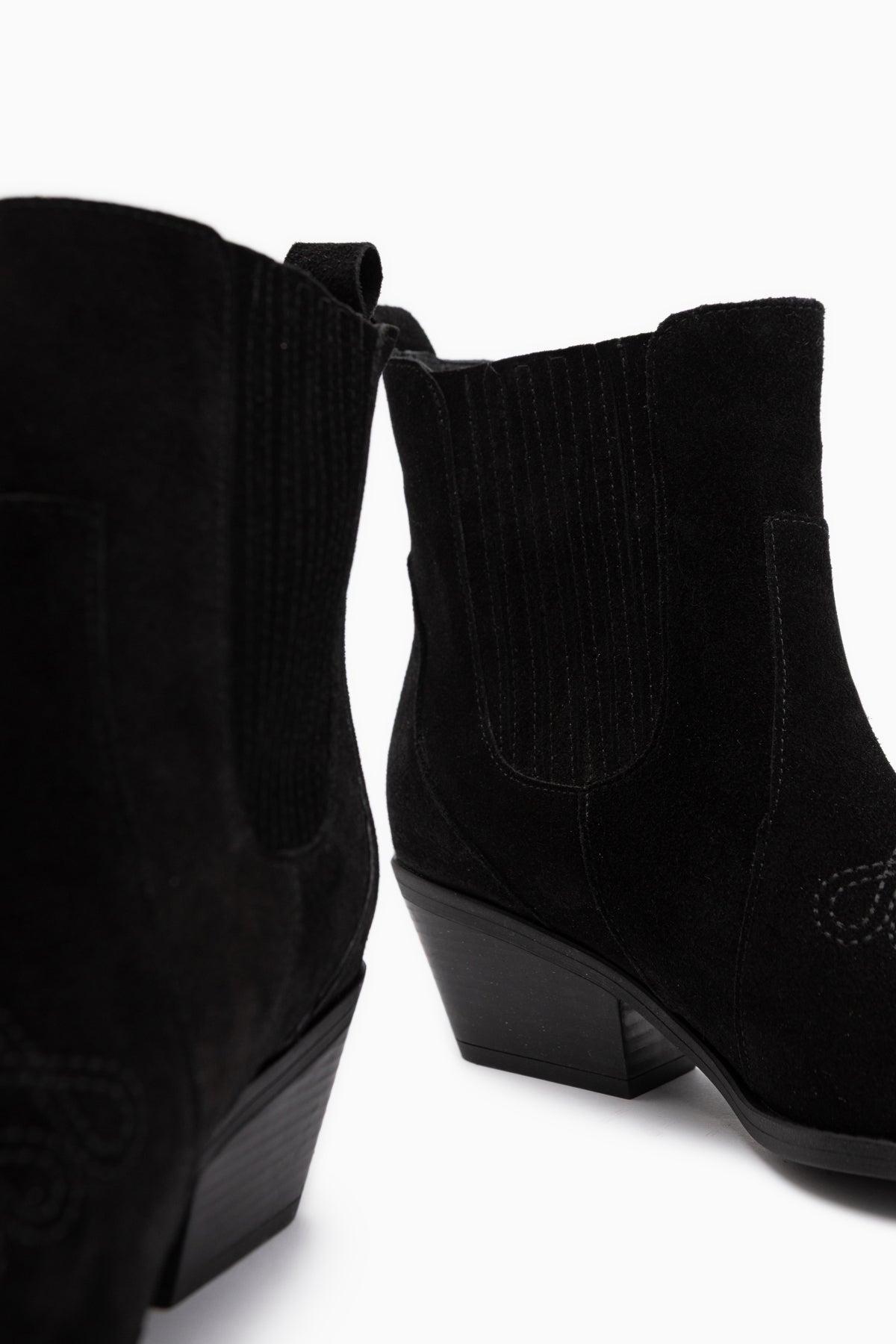 Freya Genuine Leather Black Suede Embroidered Detailed Women’s Cowboy Boots