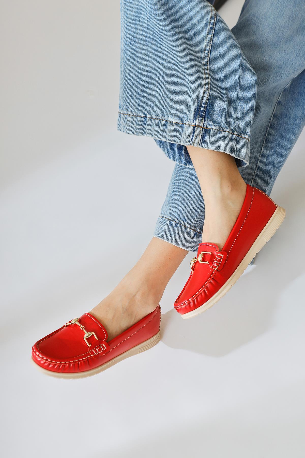 Tola – Red Buckle-Detail Casual Shoe (Women)