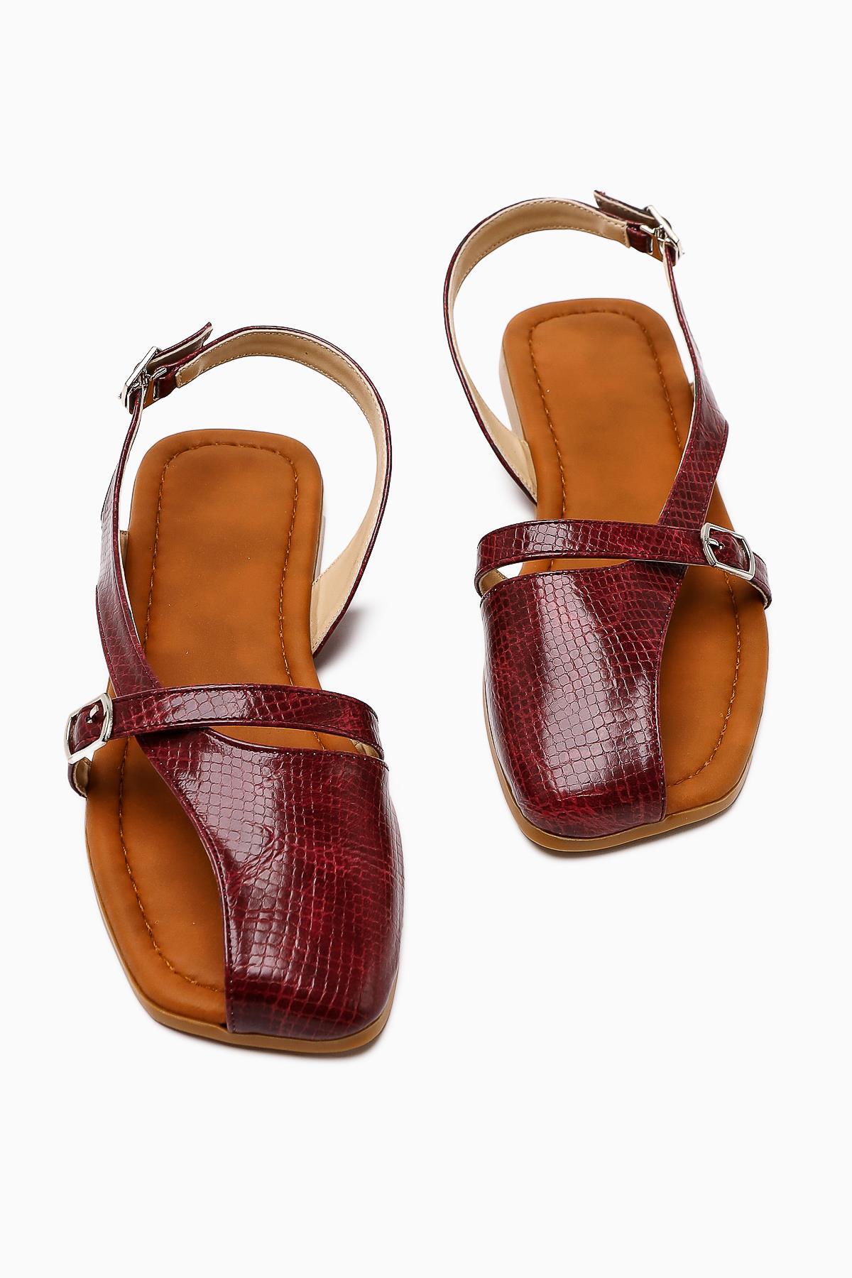 Almina Burgundy Belt Detail Women's Sandal