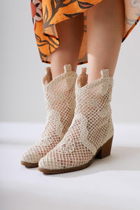 Tersa – Beige Short-Shaft Woven Lace Floral-Detail Cowboy Summer Boot (Women)