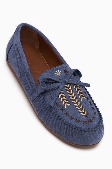 Darya Mavi Süet Nakışlı Makosen Ayakkabı Kadın Loafer