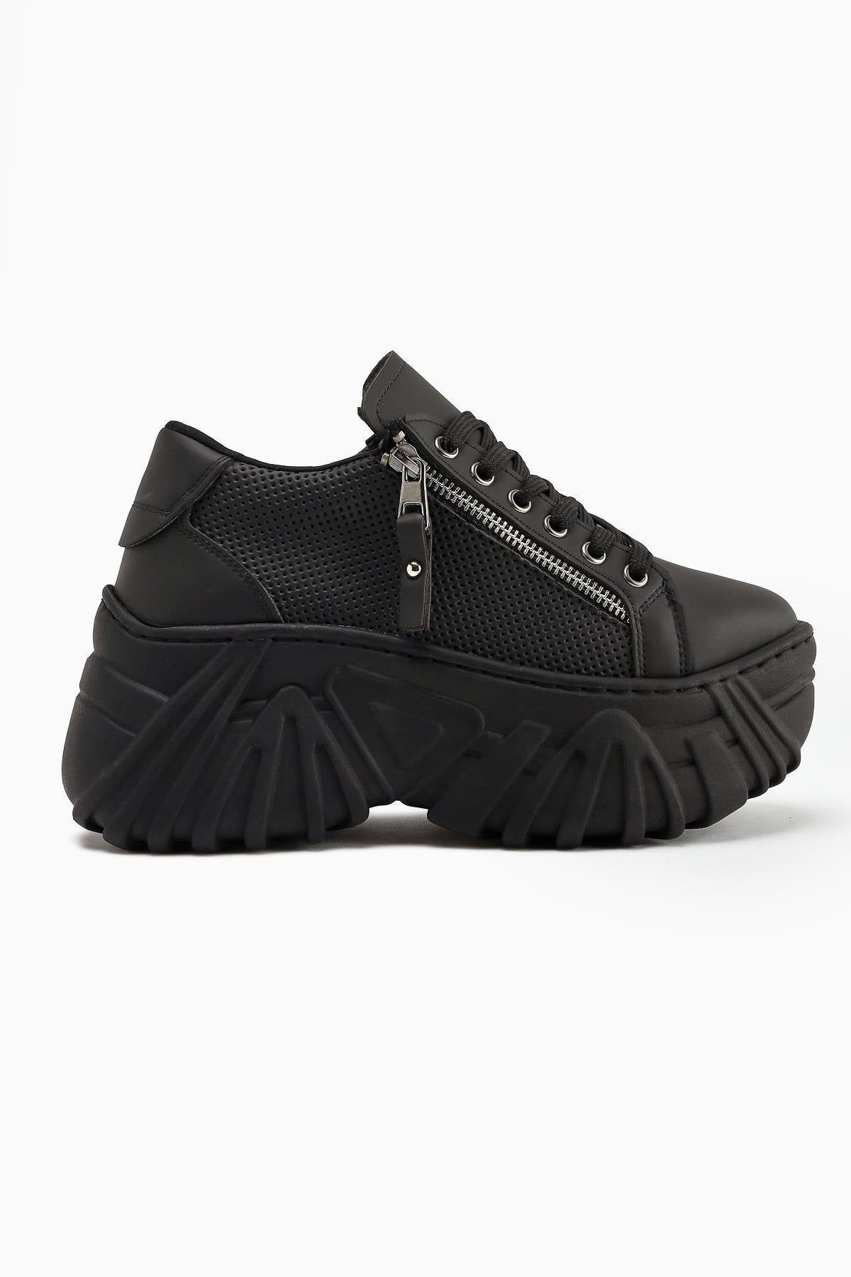 Betty – Black Platform Zipper-Detail Sneakers (Women)