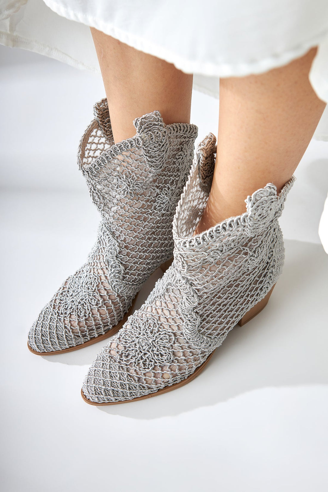 Tersa (Short Shaft) Grey Knitted Lace Floral Detailed Cowboy Summer Boots