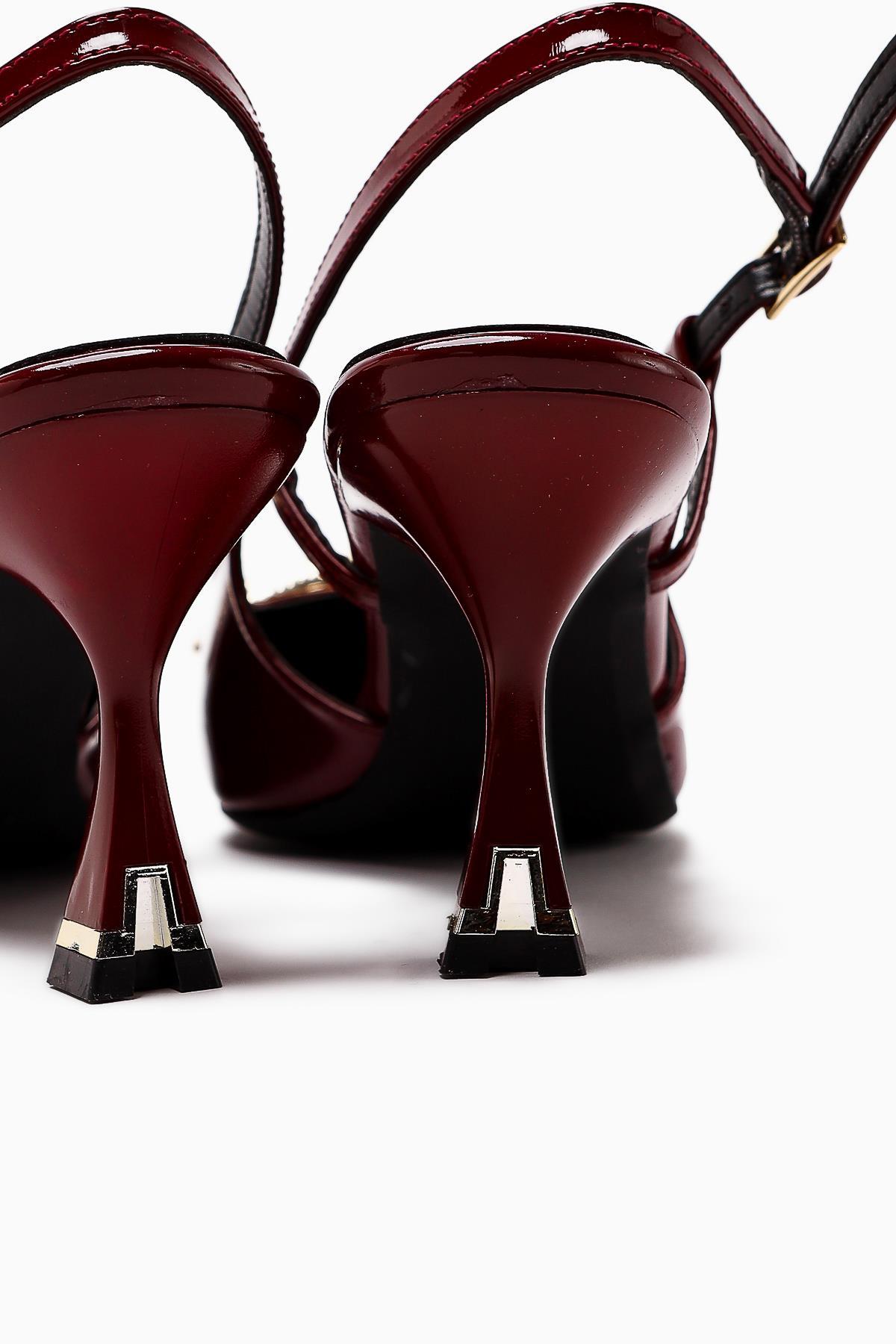 Seydi Burgundy Patent Buckled Closed Toe Women’s Heeled Shoes