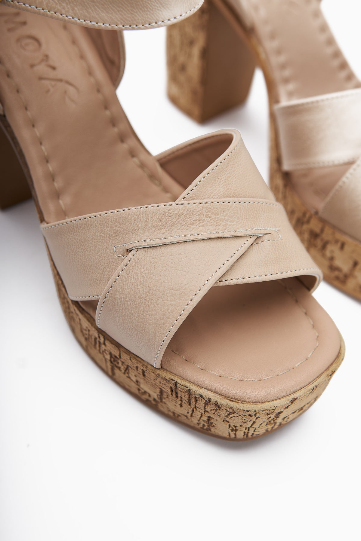 Hera Nude Cross-Strap Platform Heeled Women's Sandals