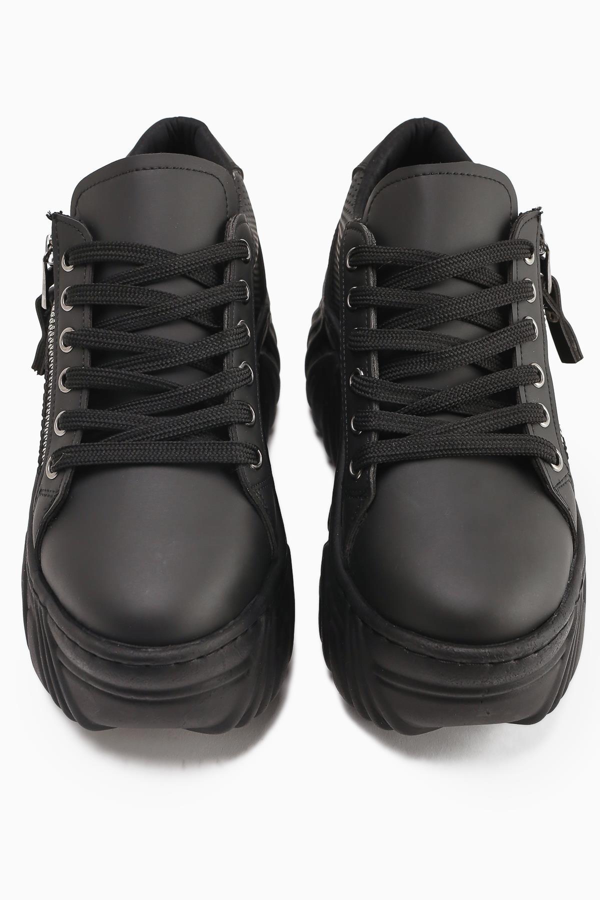 Betty – Black Platform Zipper-Detail Sneakers (Women)
