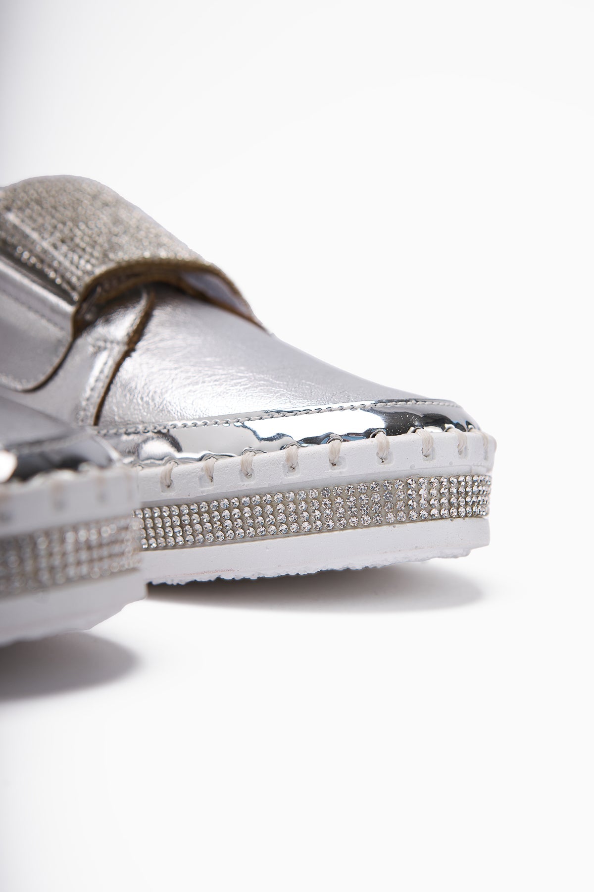 Valmira – White Hook-and-Loop Stone-Detail Shoe (Women)