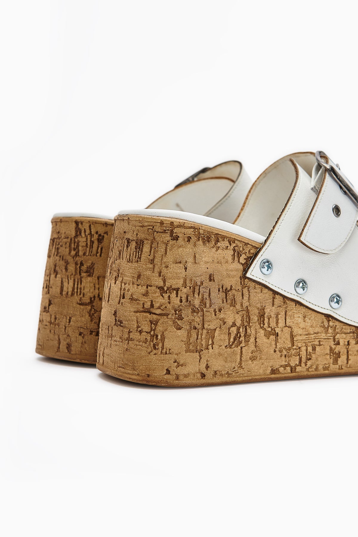 Ratka White Double-Strapped Platform Heeled Women's Slippers