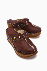Genuine Leather Annika Earth Antique Detailed Women’s Slippers