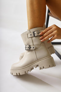 Veneta – Cream Belt-Detail Boot (Women)