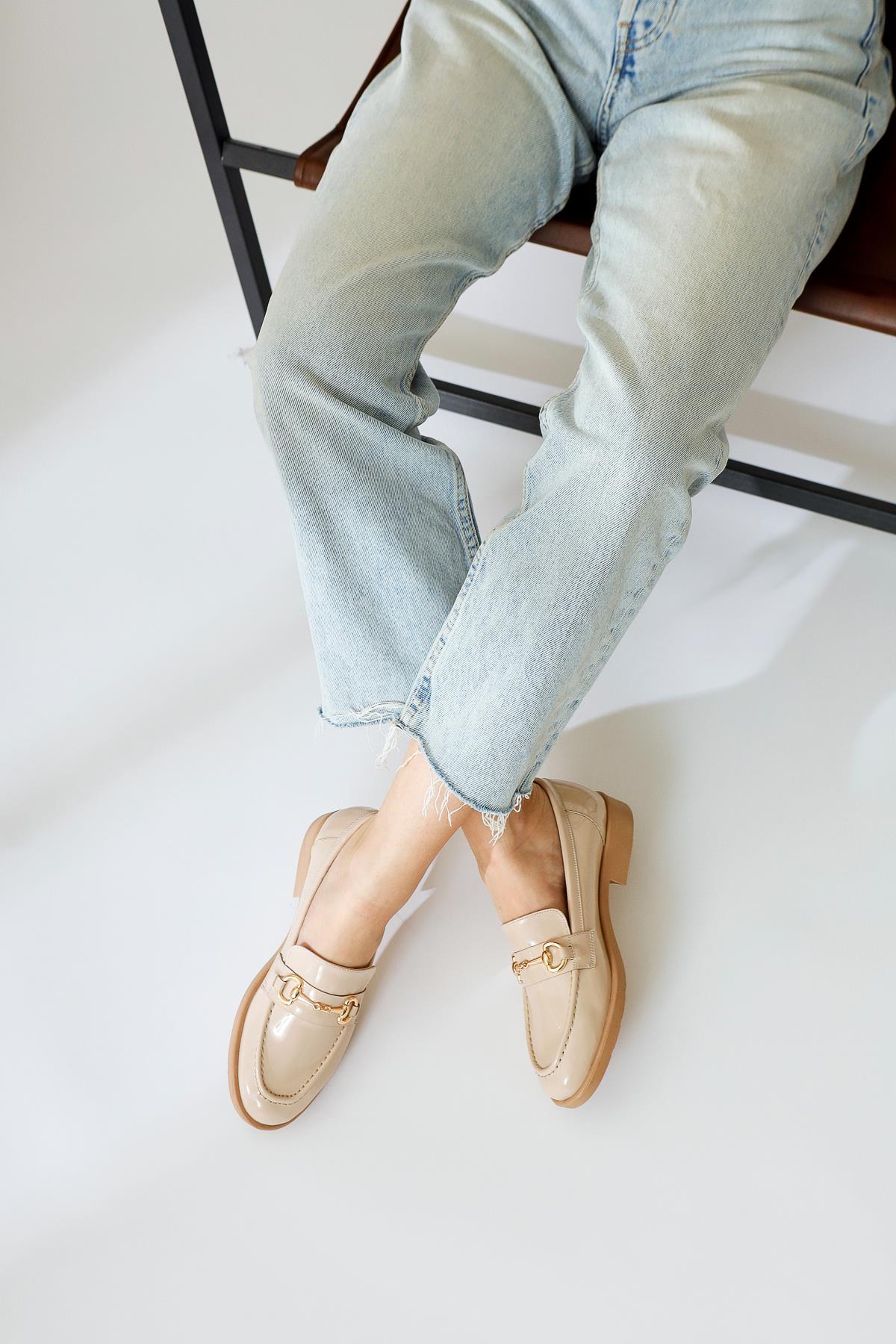 Lise – Nude Patent Buckle-Detail Casual Shoe (Women)