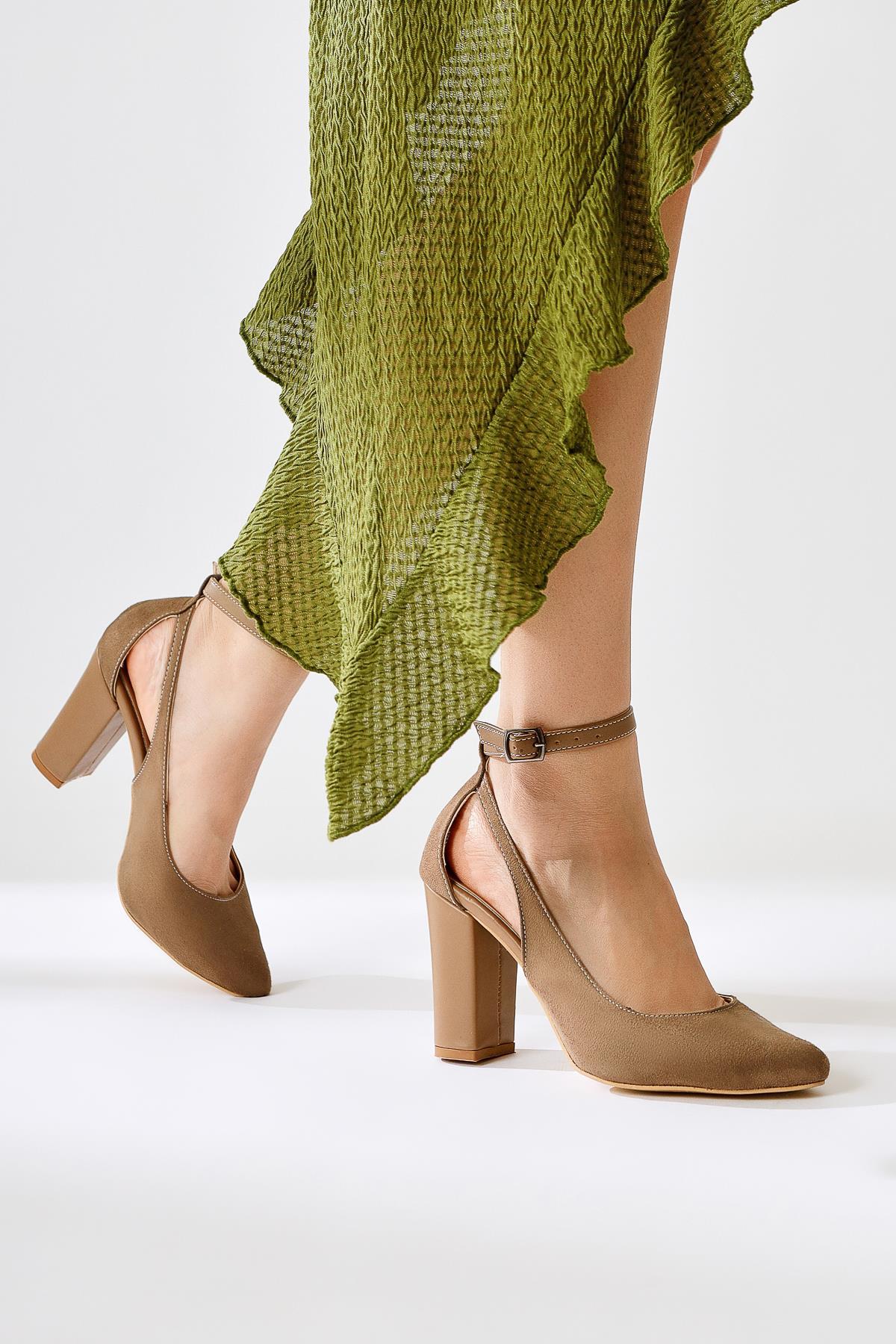 Kyle – Taupe Ankle-Cuff High-Heel Shoe (Women)