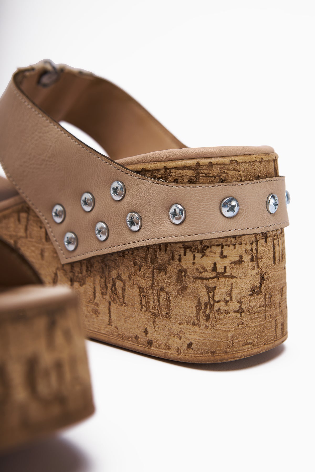 Goldis Women's Beige Slippers with Screw Detail